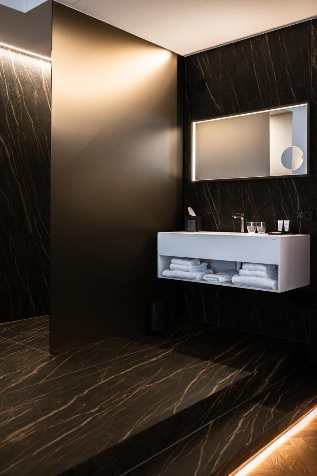 Meta Suites Historic City Living Bolzano Exteriör bild