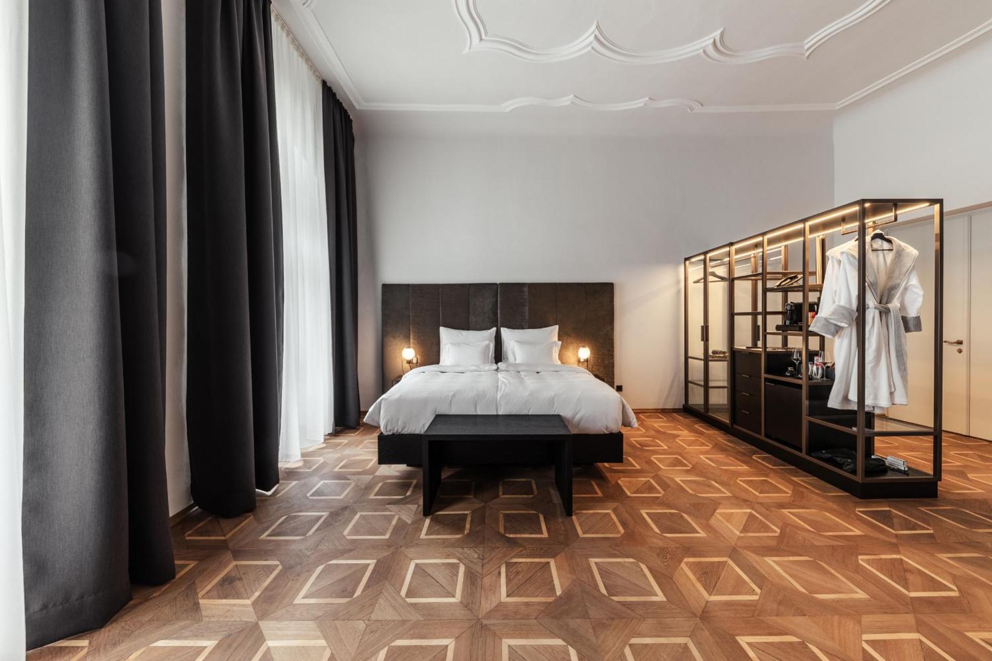 Meta Suites Historic City Living Bolzano Exteriör bild