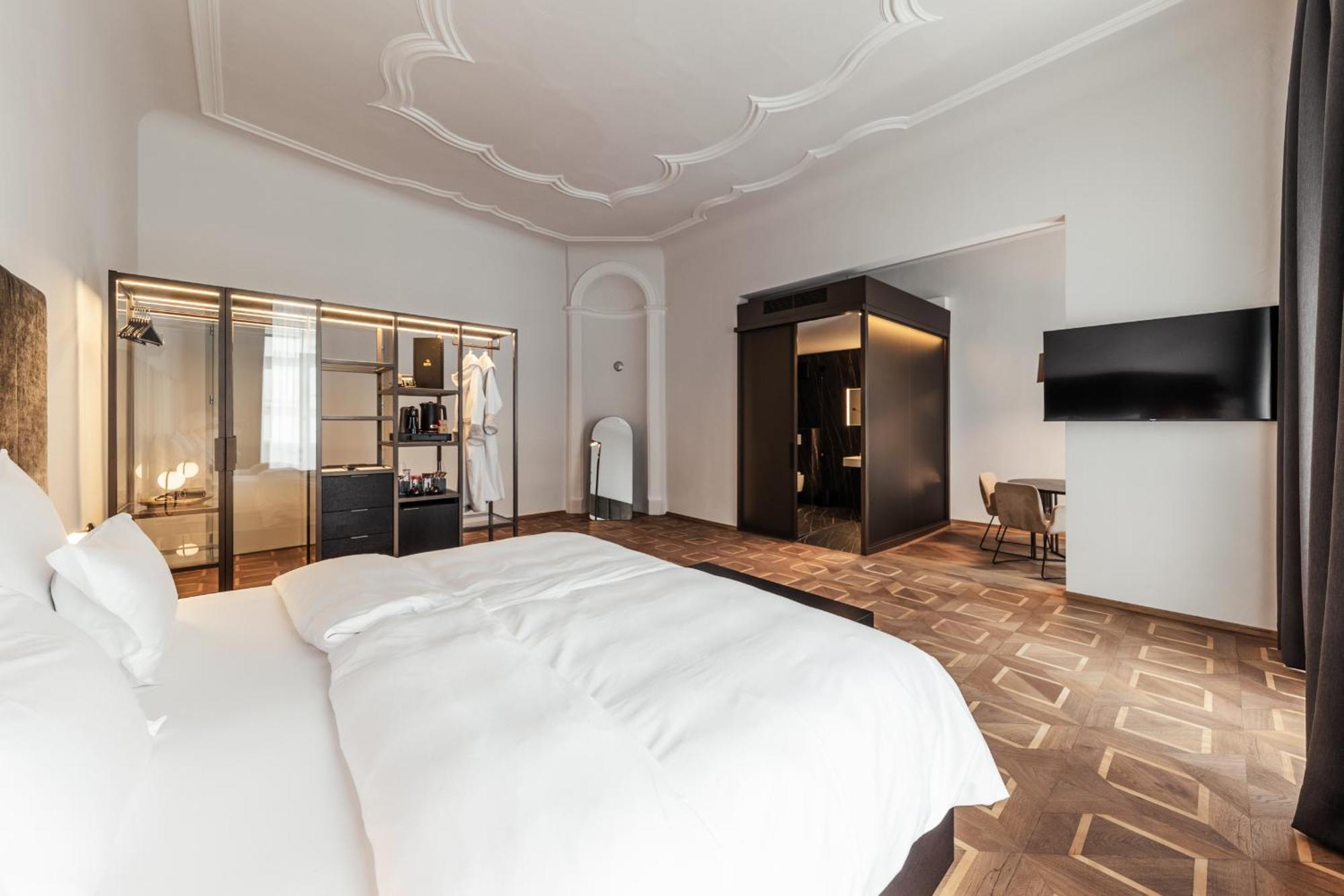 Meta Suites Historic City Living Bolzano Exteriör bild