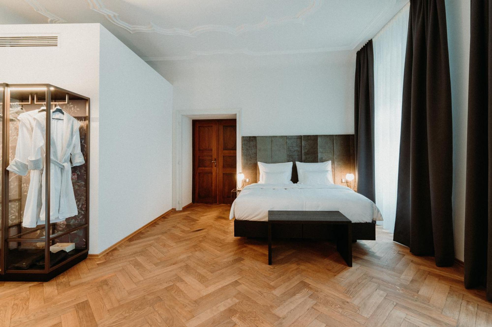 Meta Suites Historic City Living Bolzano Exteriör bild
